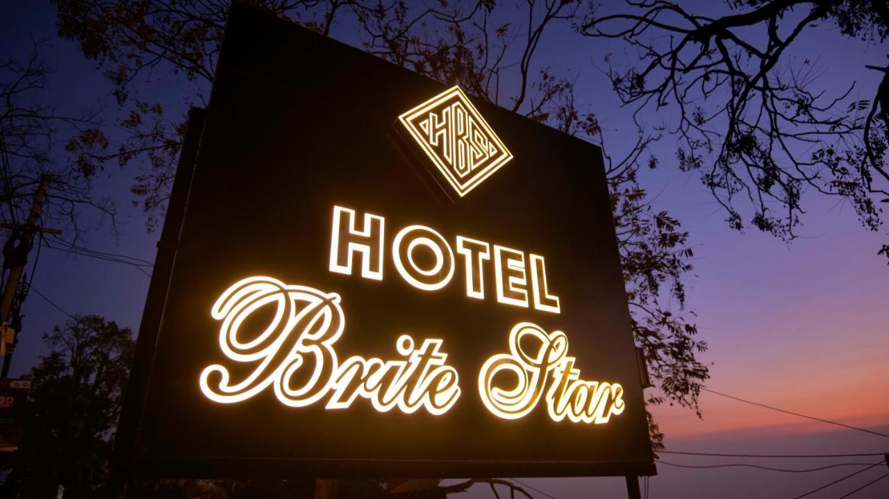 Hotel Brite Star ムスーリー エクステリア 写真