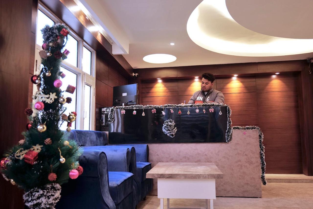 Hotel Brite Star ムスーリー エクステリア 写真