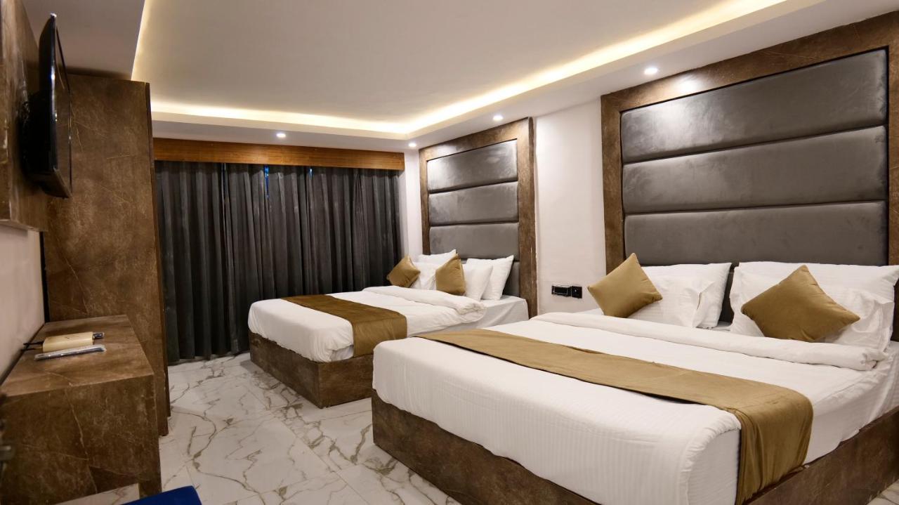 Hotel Brite Star ムスーリー エクステリア 写真