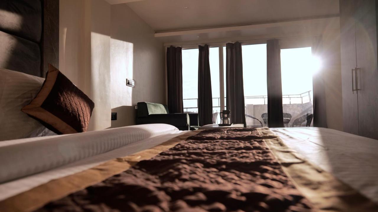 Hotel Brite Star ムスーリー エクステリア 写真