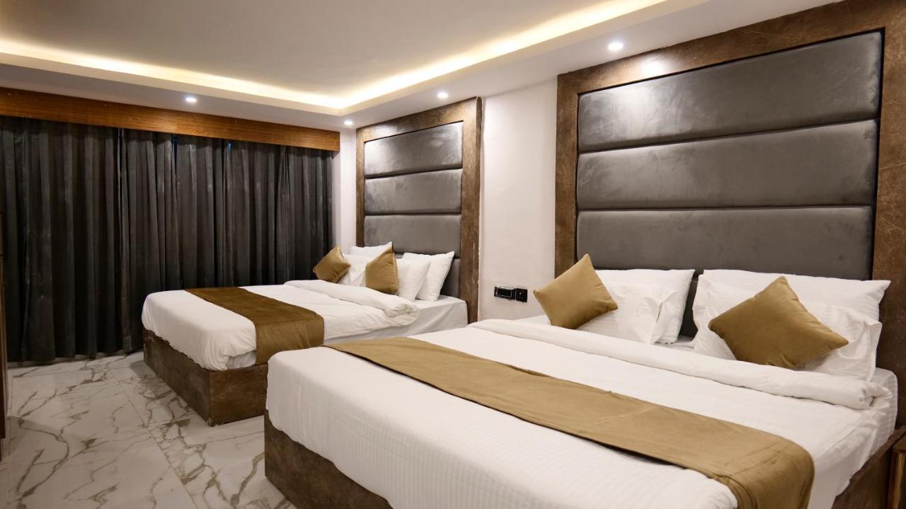 Hotel Brite Star ムスーリー エクステリア 写真